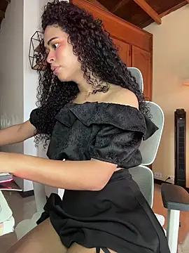 Snapshot of GabriSaenz chatting on 07-09-26, 01:59 GabriSaenz online show from 07-09-26, 01:59