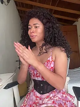 Snapshot of GabriSaenz chatting on 07-30-26, 01:32 GabriSaenz online show from 07-30-26, 01:32