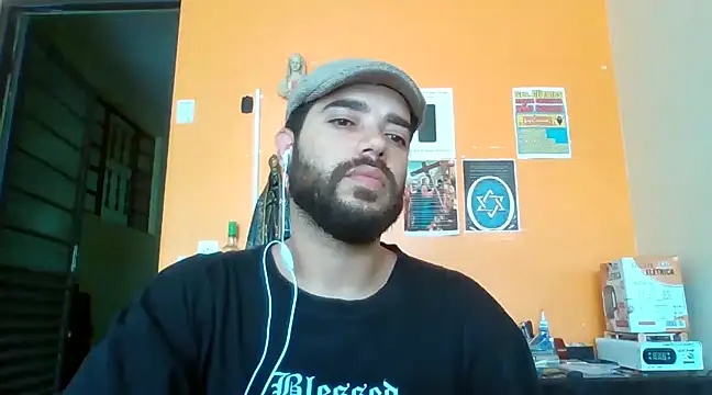 Snapshot of Magno_ATV chatting on 01-08-25, 02:14 Magno ATV online show from 01-08-25, 02:14