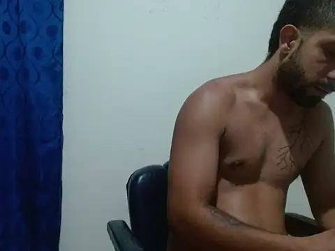 Snapshot of curvsex chatting on 11-06-25, 12:28 curvsex online show from 11-06-25, 12:28