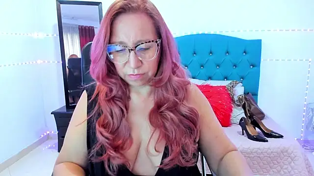 Snapshot of vaalery_sweet chatting on 02-11-25, 07:27 vaalery sweet online show from 02-11-25, 07:27