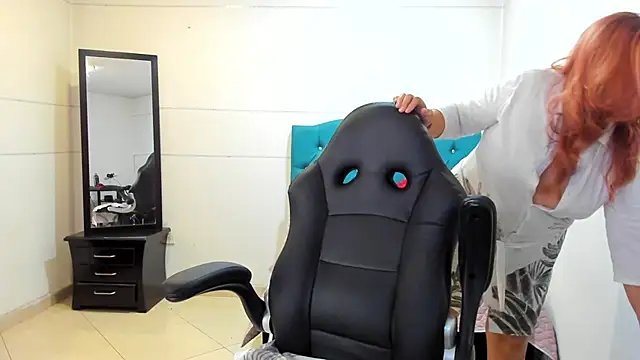 vaalery sweet online show from 03-12-26, 07:53