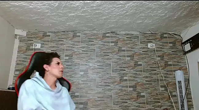 Snapshot of omar_alurba chatting on 12-29-24, 05:21 omar alurba online show from 12-29-24, 05:21