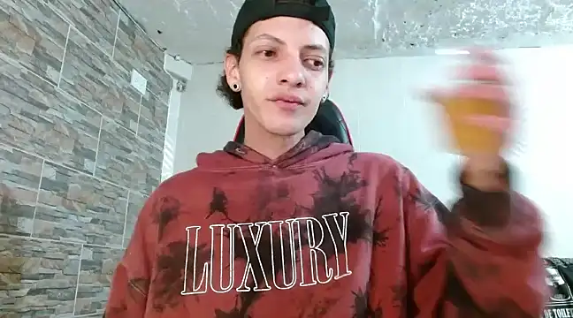 Snapshot of omar_alurba chatting on 03-01-25, 07:19 omar alurba online show from 03-01-25, 07:19