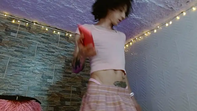 Snapshot of omar_alurba chatting on 09-17-25, 08:21 omar alurba online show from 09-17-25, 08:21