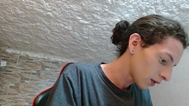 Snapshot of omar_alurba chatting on 11-16-25, 07:19 omar alurba online show from 11-16-25, 07:19