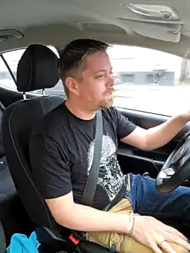 Snapshot of Trucker_Hunter chatting on 12-27-24, 12:12 Trucker Hunter online show from 12-27-24, 12:12