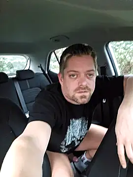 Snapshot of Trucker_Hunter chatting on 12-27-24, 03:15 Trucker Hunter online show from 12-27-24, 03:15