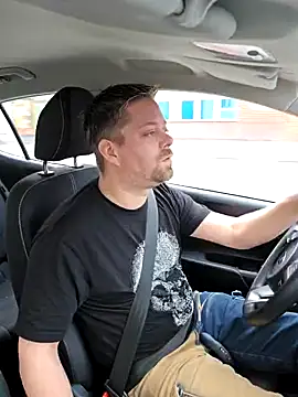 Snapshot of Trucker_Hunter chatting on 12-28-24, 12:45 Trucker Hunter online show from 12-28-24, 12:45