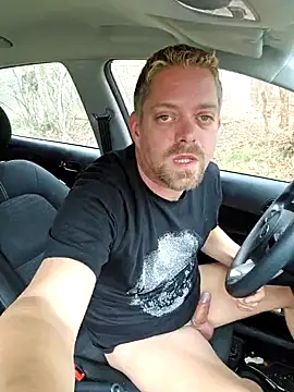 Snapshot of Trucker_Hunter chatting on 01-18-25, 03:16 Trucker Hunter online show from 01-18-25, 03:16