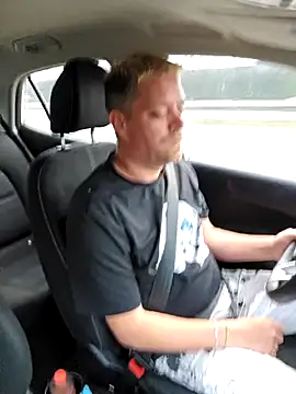 Snapshot of Trucker_Hunter chatting on 01-19-25, 03:10 Trucker Hunter online show from 01-19-25, 03:10