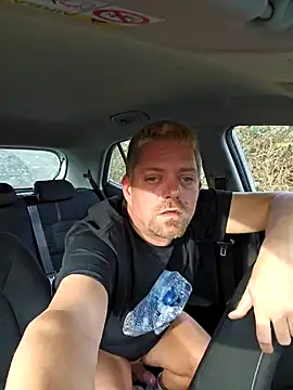 Snapshot of Trucker_Hunter chatting on 01-22-25, 10:29 Trucker Hunter online show from 01-22-25, 10:29