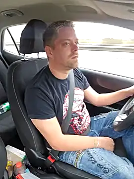 Snapshot of Trucker_Hunter chatting on 01-23-25, 11:37 Trucker Hunter online show from 01-23-25, 11:37