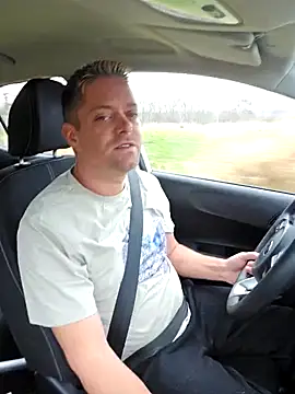 Snapshot of Trucker_Hunter chatting on 02-08-25, 12:06 Trucker Hunter online show from 02-08-25, 12:06