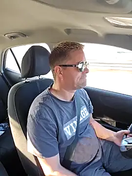 Snapshot of Trucker_Hunter chatting on 02-09-25, 09:58 Trucker Hunter online show from 02-09-25, 09:58