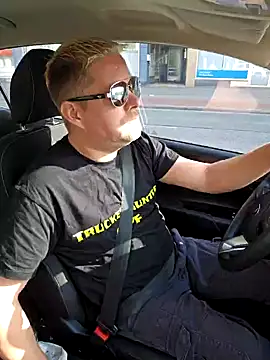 Snapshot of Trucker_Hunter chatting on 03-09-25, 09:46 Trucker Hunter online show from 03-09-25, 09:46