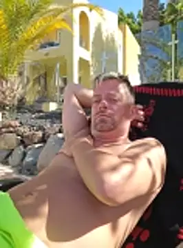 Snapshot of Trucker_Hunter chatting on 10-01-25, 10:10 Trucker Hunter online show from 10-01-25, 10:10