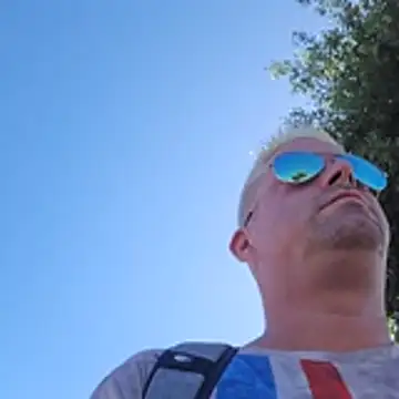 Snapshot of Trucker_Hunter chatting on 01-09-26, 12:30 Trucker Hunter online show from 01-09-26, 12:30