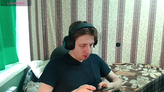 darienlarge online show from 11-19-25, 10:04