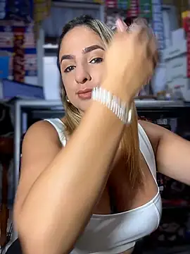 sammyqueenx21 online show from 04-08-26, 11:21