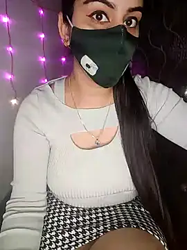 Snapshot of Nisha_candy chatting on 01-20-25, 02:57 Nisha candy online show from 01-20-25, 02:57