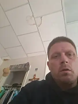 Snapshot of curiouscock38 chatting on 05-31-26, 04:36 curiouscock38 online show from 05-31-26, 04:36