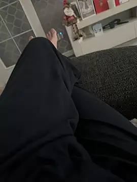 Snapshot of Furdale chatting on 12-23-24, 12:30 Furdale online show from 12-23-24, 12:30