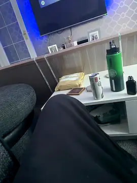 Snapshot of Furdale chatting on 09-11-25, 05:46 Furdale online show from 09-11-25, 05:46