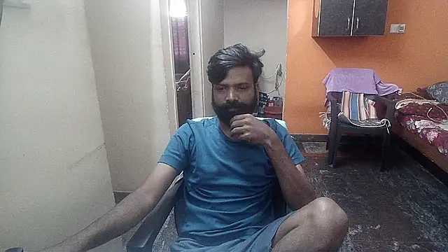 Snapshot of Indiaguy4u chatting on 12-20-24, 06:40 Indiaguy4u online show from 12-20-24, 06:40