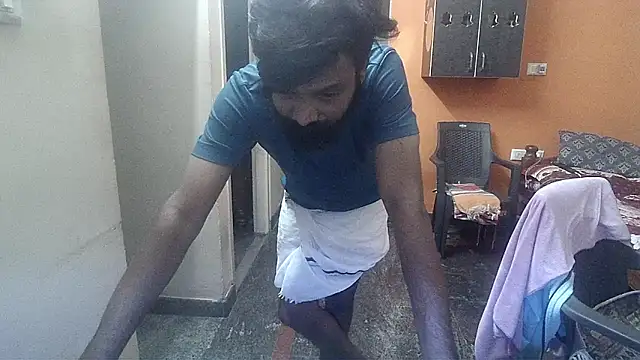 Snapshot of Indiaguy4u chatting on 12-22-24, 01:55 Indiaguy4u online show from 12-22-24, 01:55