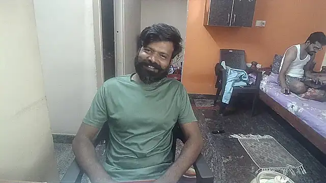 Snapshot of Indiaguy4u chatting on 01-08-25, 05:05 Indiaguy4u online show from 01-08-25, 05:05