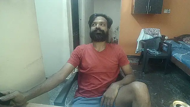 Snapshot of Indiaguy4u chatting on 01-25-25, 01:19 Indiaguy4u online show from 01-25-25, 01:19