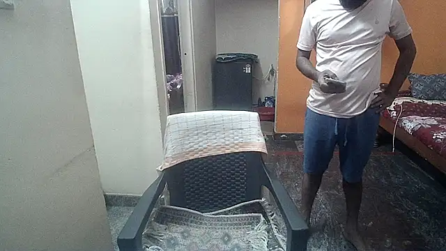 Snapshot of Indiaguy4u chatting on 03-22-25, 02:58 Indiaguy4u online show from 03-22-25, 02:58