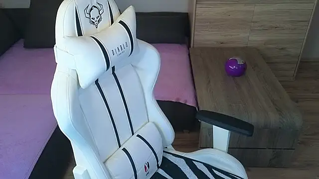 MolligSpielle online show from 02-21-25, 08:51