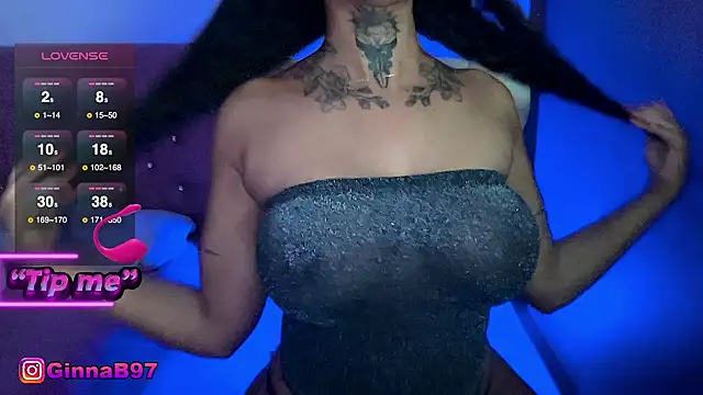 Snapshot of GinnaBolton chatting on 09-26-25, 01:31 GinnaBolton online show from 09-26-25, 01:31