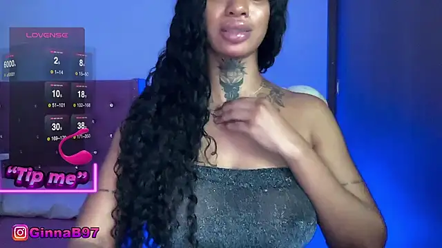 Snapshot of GinnaBolton chatting on 09-27-25, 06:51 GinnaBolton online show from 09-27-25, 06:51