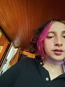  Laary online show from 11-18-25, 08:46