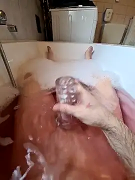 Snapshot of toeloverlive chatting on 12-01-25, 09:58 toeloverlive online show from 12-01-25, 09:58