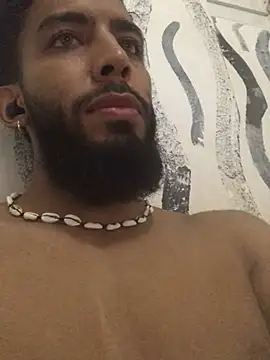 Snapshot of Alessandro__Rossi chatting on 01-16-25, 12:02 Alessandro Rossi online show from 01-16-25, 12:02