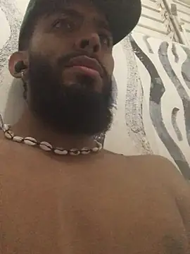 Snapshot of Alessandro__Rossi chatting on 01-24-25, 05:53 Alessandro Rossi online show from 01-24-25, 05:53