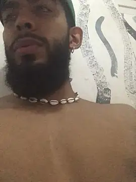 Snapshot of Alessandro__Rossi chatting on 01-24-25, 09:05 Alessandro Rossi online show from 01-24-25, 09:05