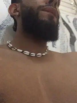 Snapshot of Alessandro__Rossi chatting on 02-08-25, 04:04 Alessandro Rossi online show from 02-08-25, 04:04