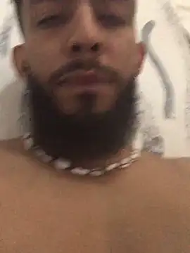 Snapshot of Alessandro__Rossi chatting on 02-13-25, 03:35 Alessandro Rossi online show from 02-13-25, 03:35