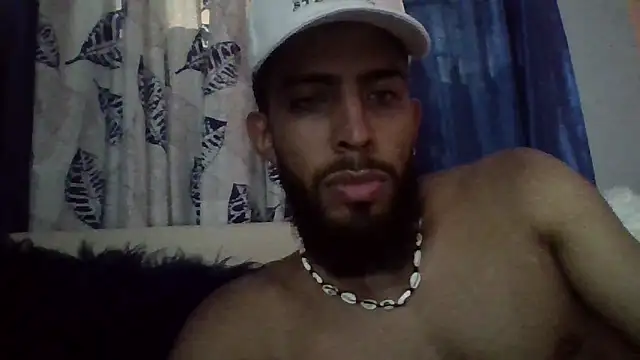 Snapshot of Alessandro__Rossi chatting on 03-06-25, 11:31 Alessandro Rossi online show from 03-06-25, 11:31