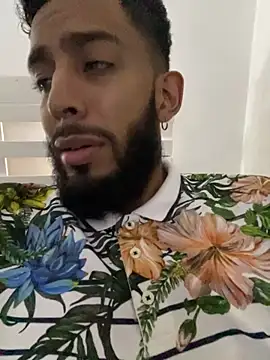 Snapshot of Alessandro__Rossi chatting on 09-29-25, 07:35 Alessandro Rossi online show from 09-29-25, 07:35