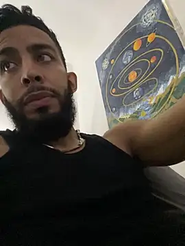 Snapshot of Alessandro__Rossi chatting on 10-05-25, 05:44 Alessandro Rossi online show from 10-05-25, 05:44