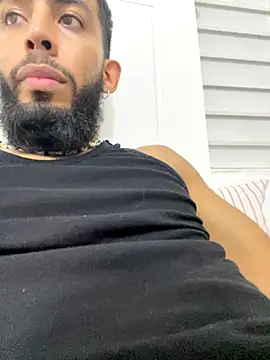 Snapshot of Alessandro__Rossi chatting on 11-27-25, 09:22 Alessandro Rossi online show from 11-27-25, 09:22