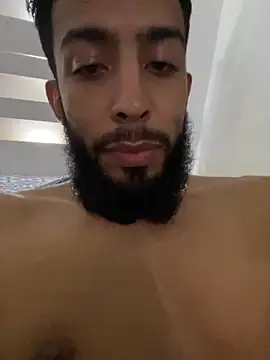 Snapshot of Alessandro__Rossi chatting on 12-04-25, 07:28 Alessandro Rossi online show from 12-04-25, 07:28