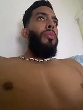 Snapshot of Alessandro__Rossi chatting on 02-04-26, 03:51 Alessandro Rossi online show from 02-04-26, 03:51