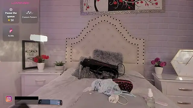  Eurekaa  online show from 09-28-25, 03:23